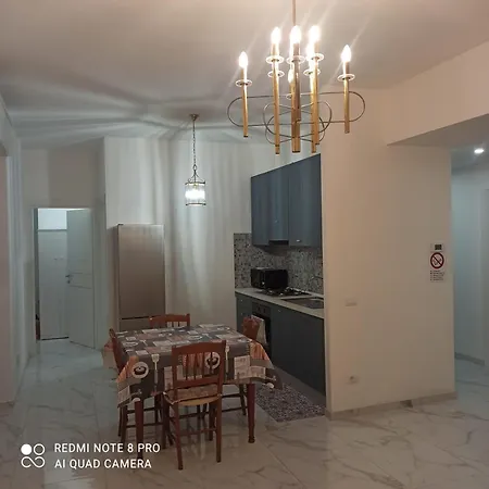 Esmeralda Apartment *