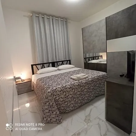 Apartman Esmeralda